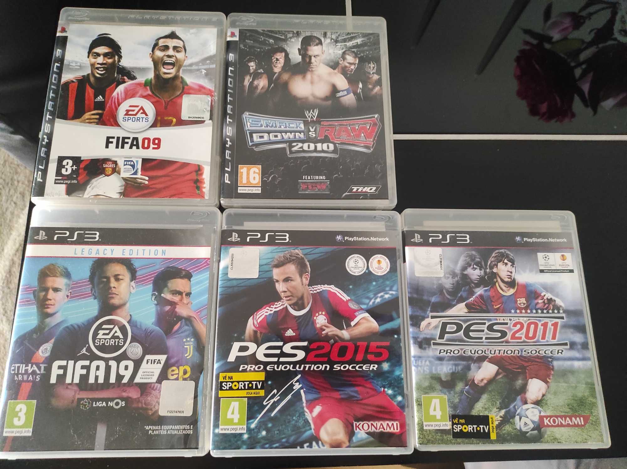 Playstation 3 com jogos e acessórios