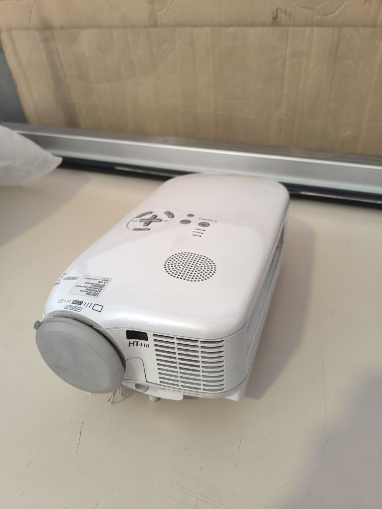 Projetor NEC HT410 Home Cinema
