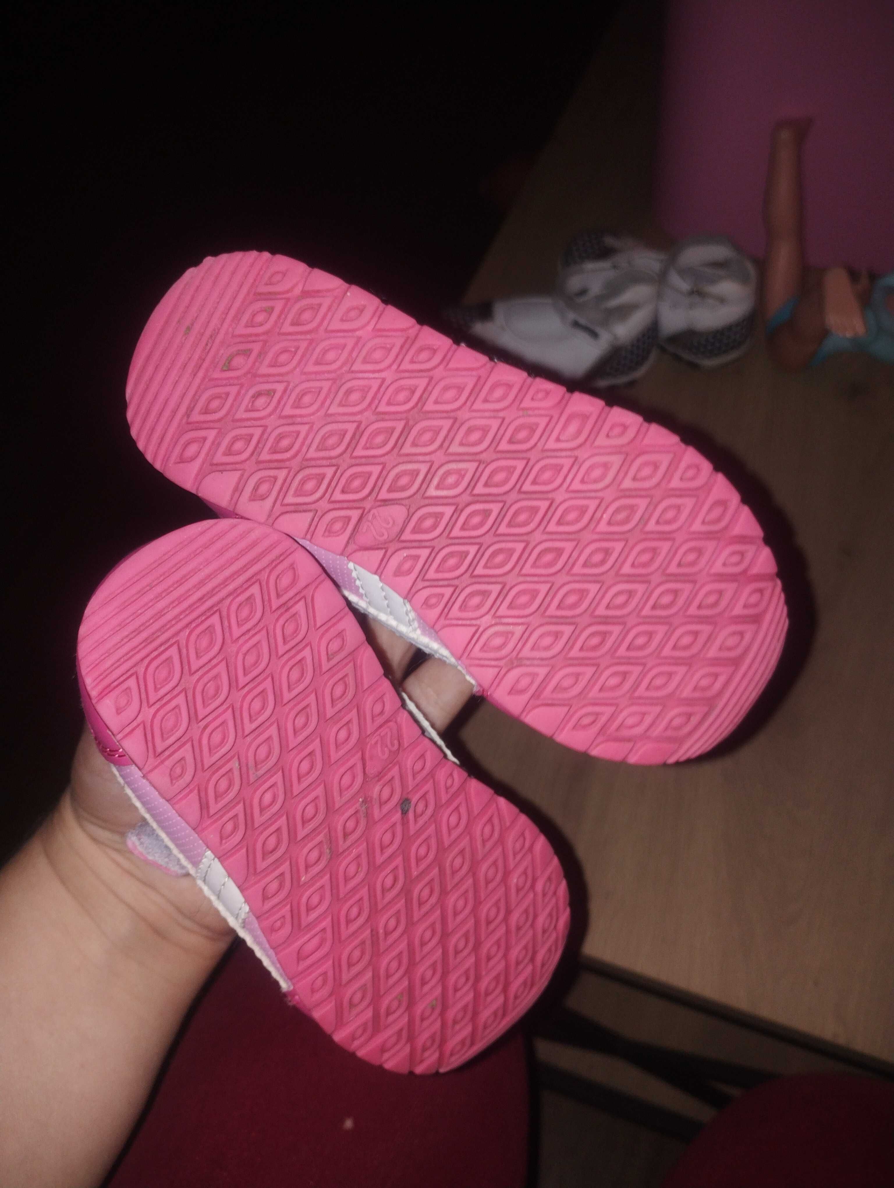 Różowe adidasy Clibee 22