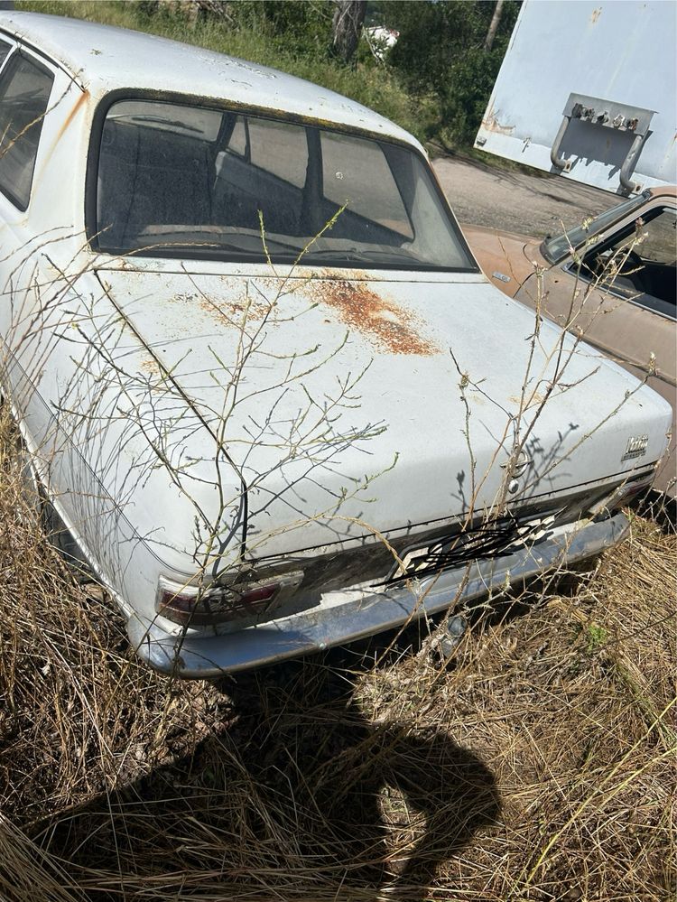 Carros antigos para restauro
