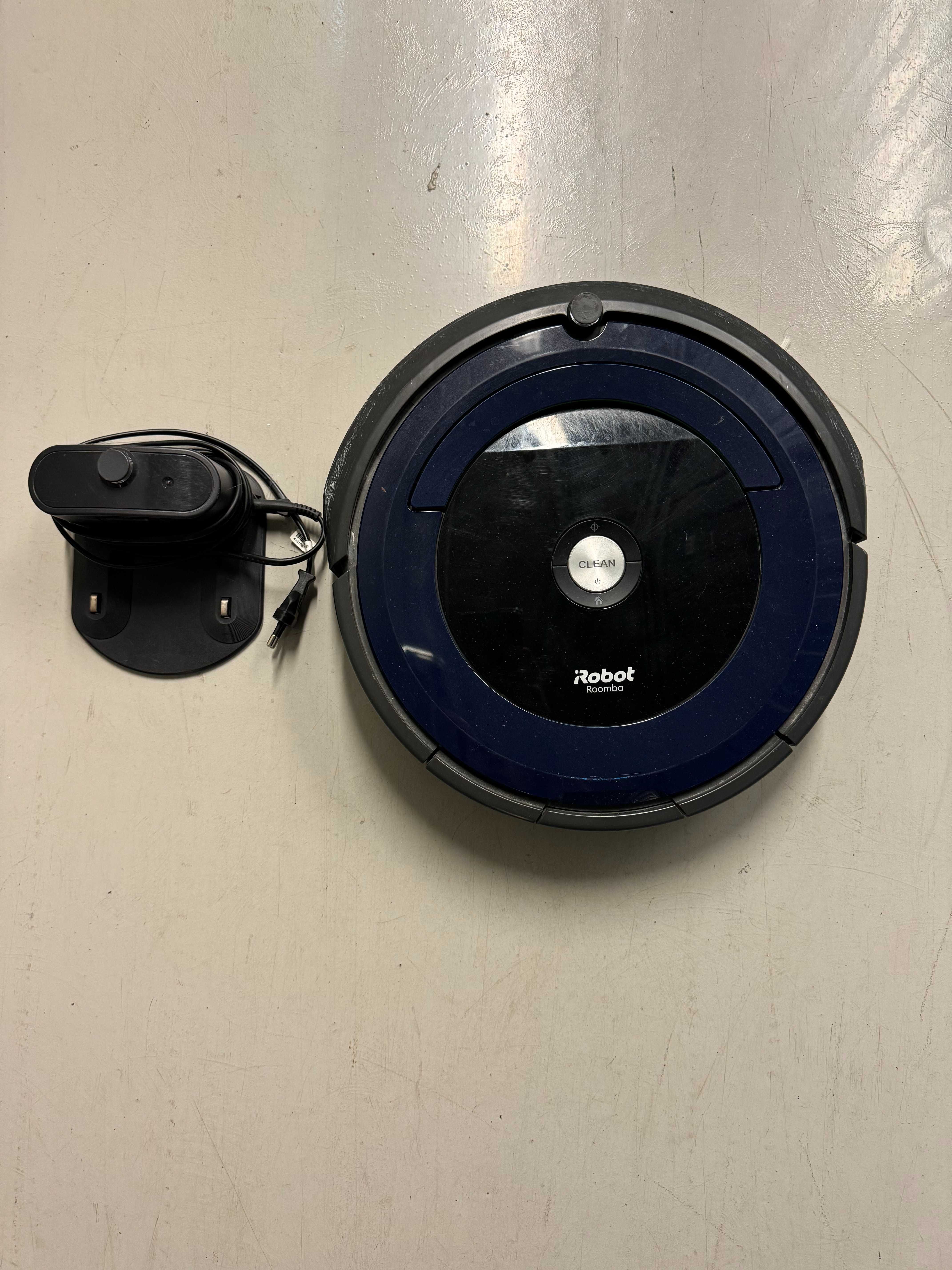 Odkurzacz automatyczny iRobot Roomba 695