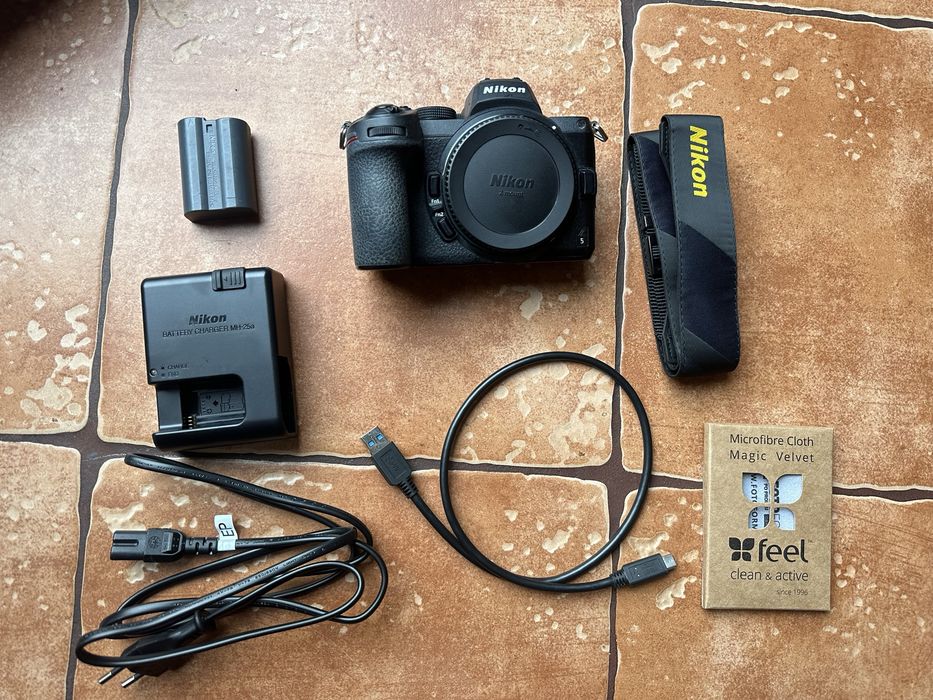 Aparat Nikon Z5 – pełnoklatkowy bezlusterkowiec