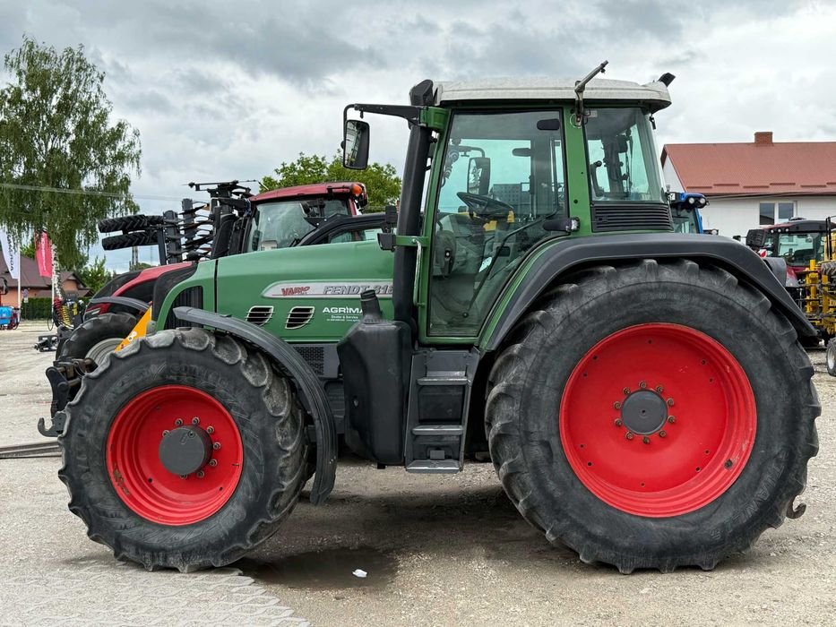Ciągnik Fendt 818 Vario TMS 180KM