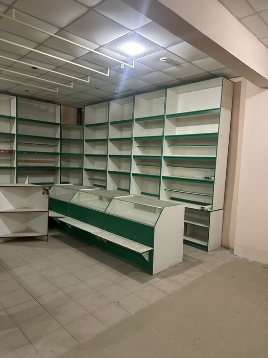 Вітрини/стелажі,не використовувані,не дорого