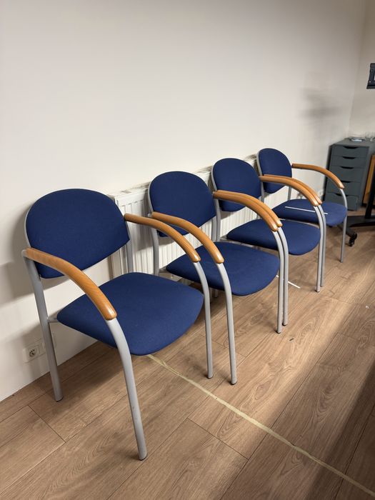 Krzesła konferencyjne biurowe