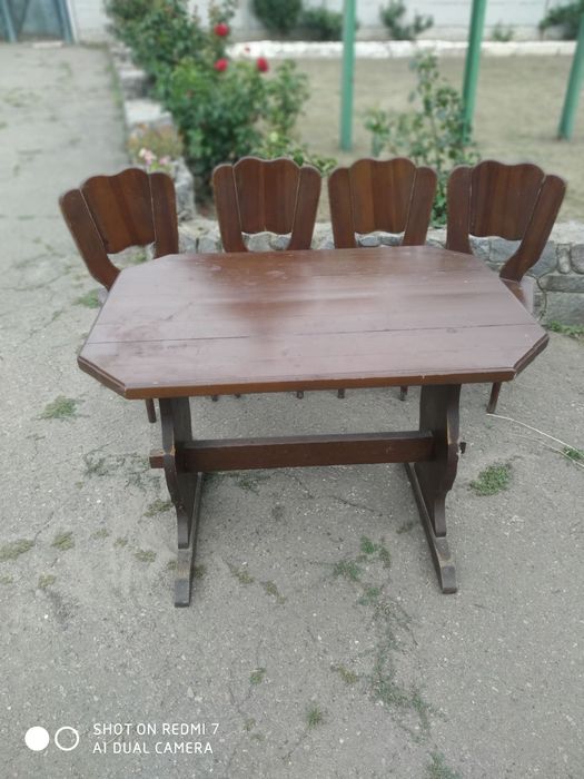 Продам  стіл, стільці