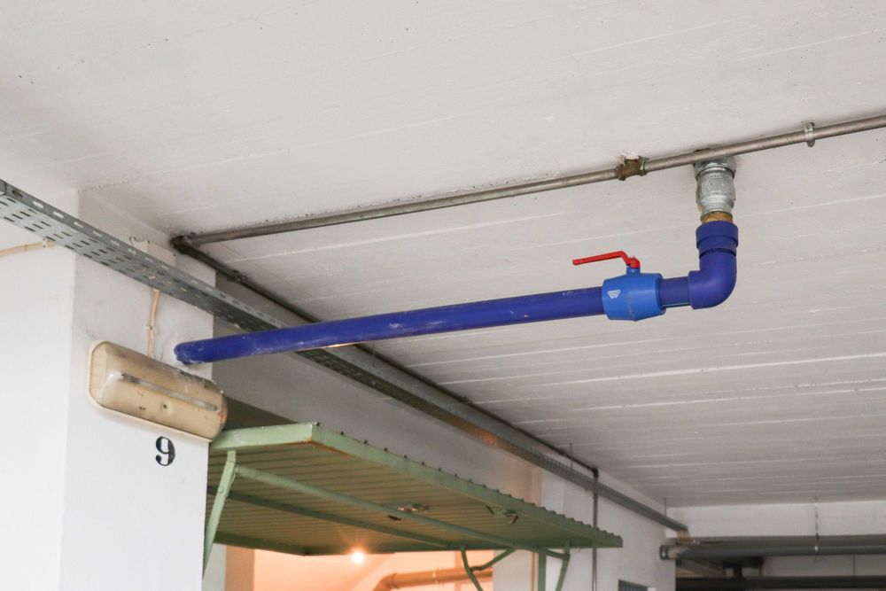Garagem com anexo em Setúbal