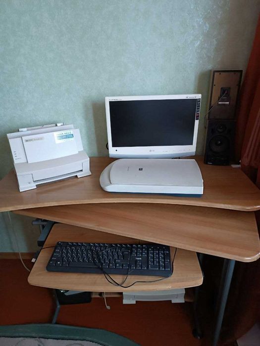 Комп'ютер(повне робоче місце)