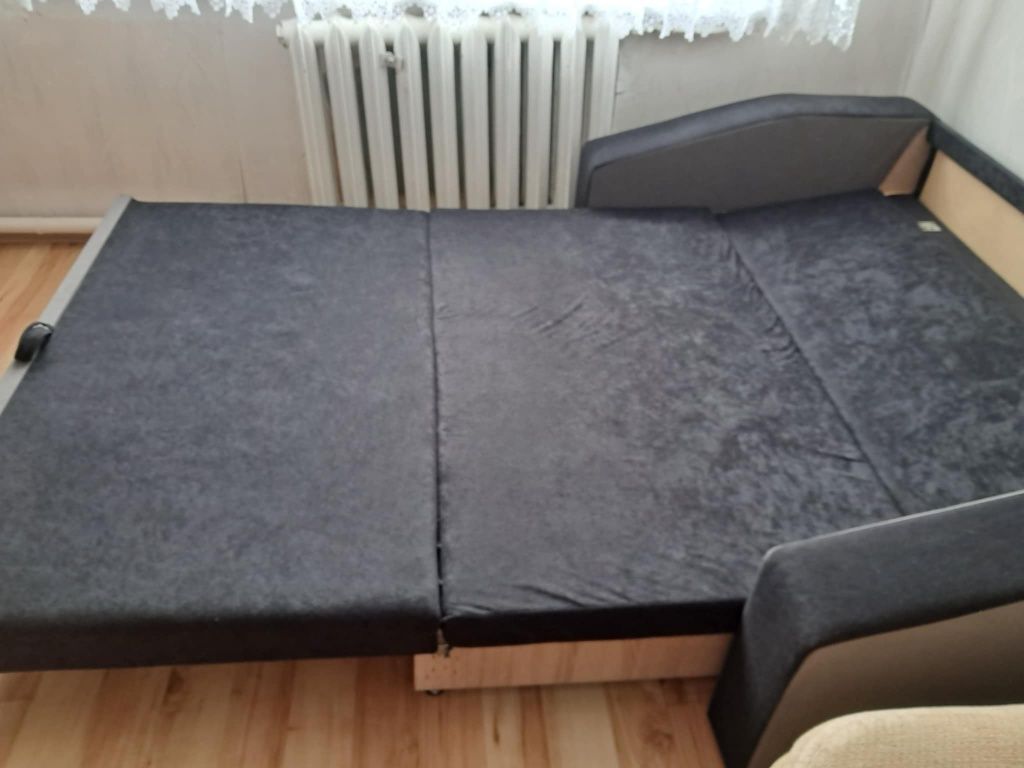 Sofa rozkładana z funkcją spania