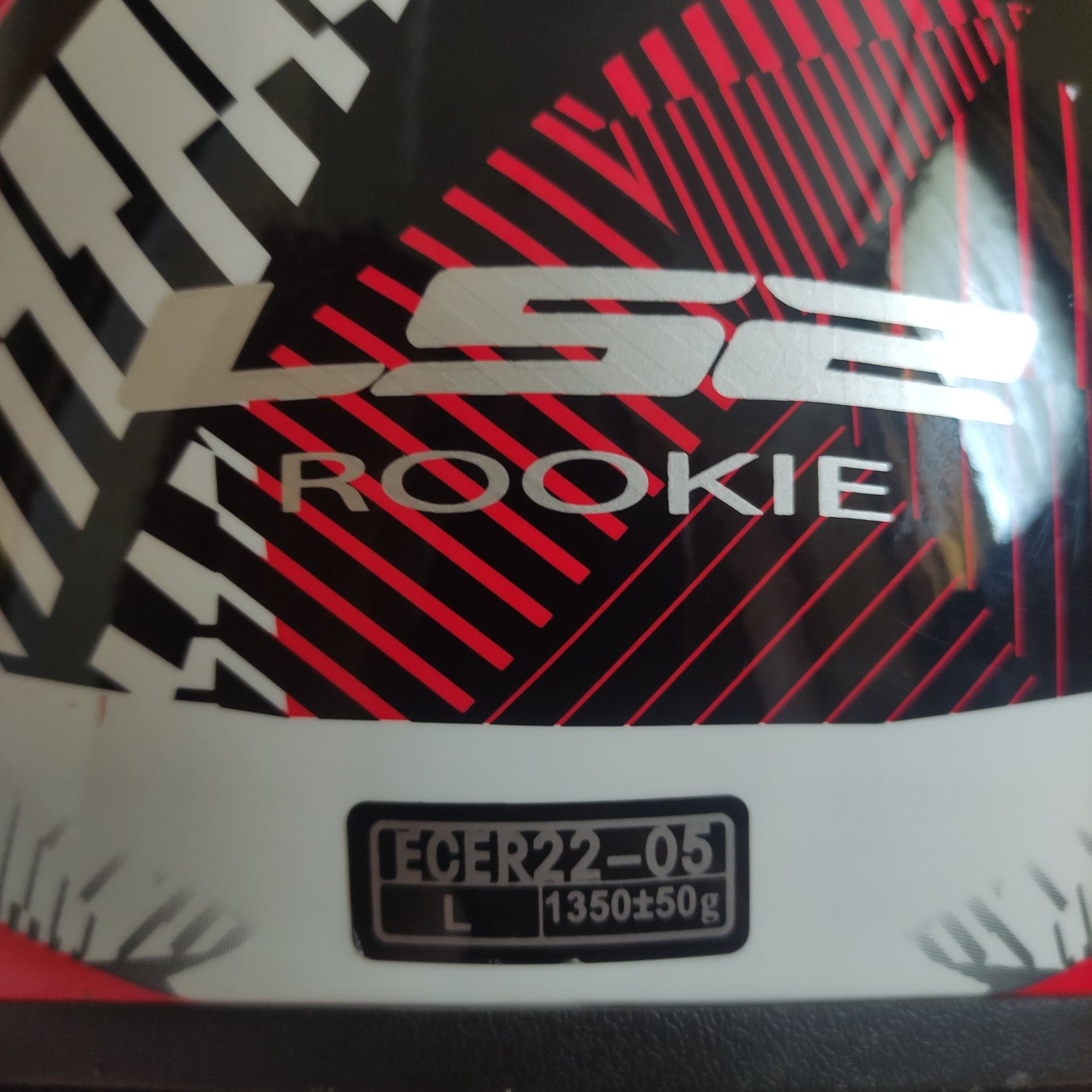 Мотошолом LS2 FF352 Rookie r.M INFINITE WHITE BLACK red