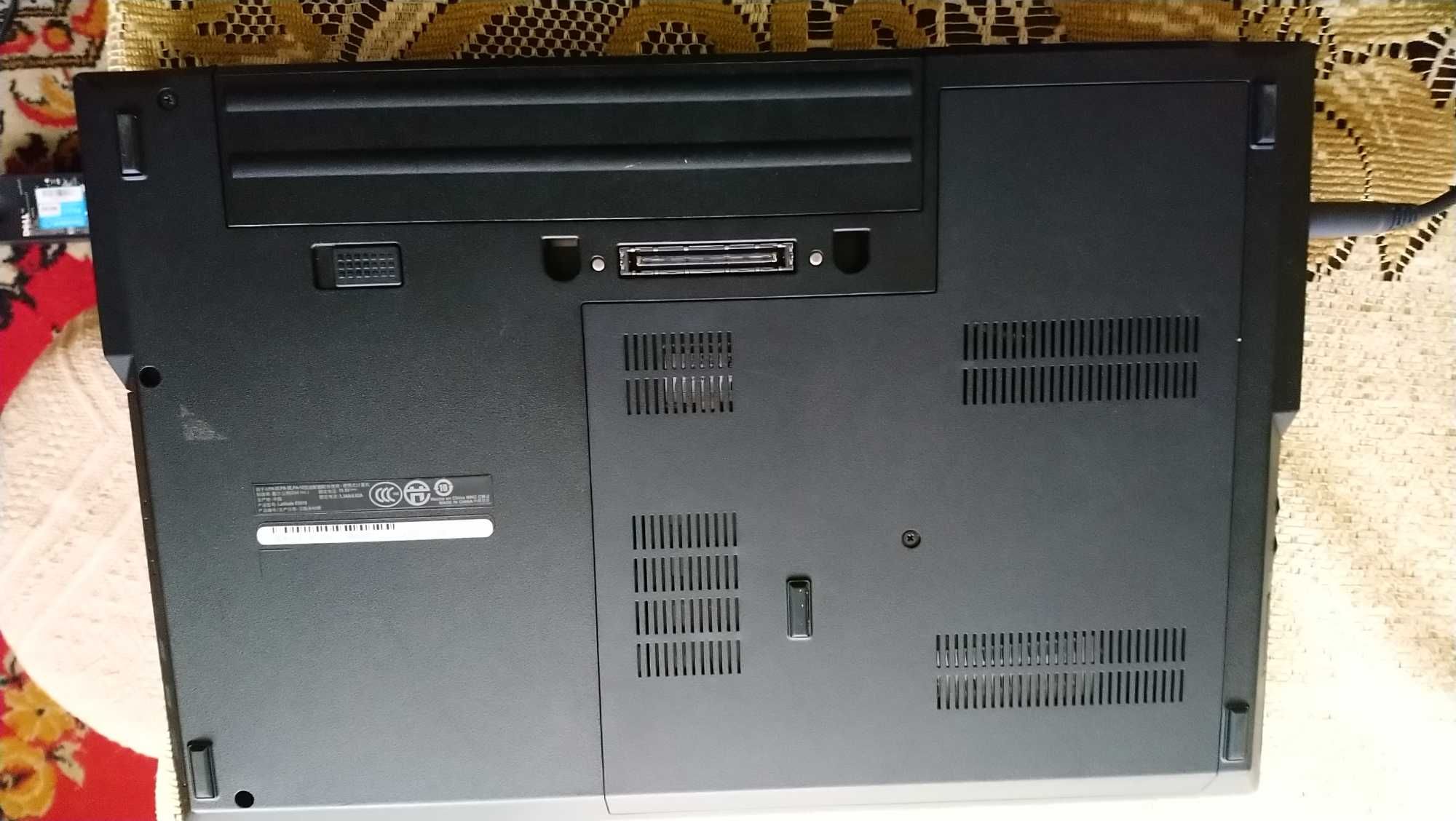 Sprzedam laptop Dell e5510 stan bardzo dobry