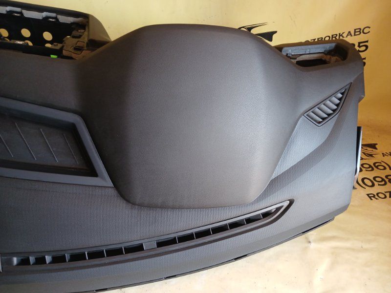 Торпедо Volkswagen Tiguan 2019