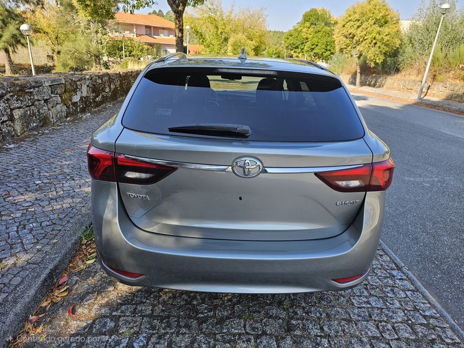 Toyota Avensis Touring Sports
