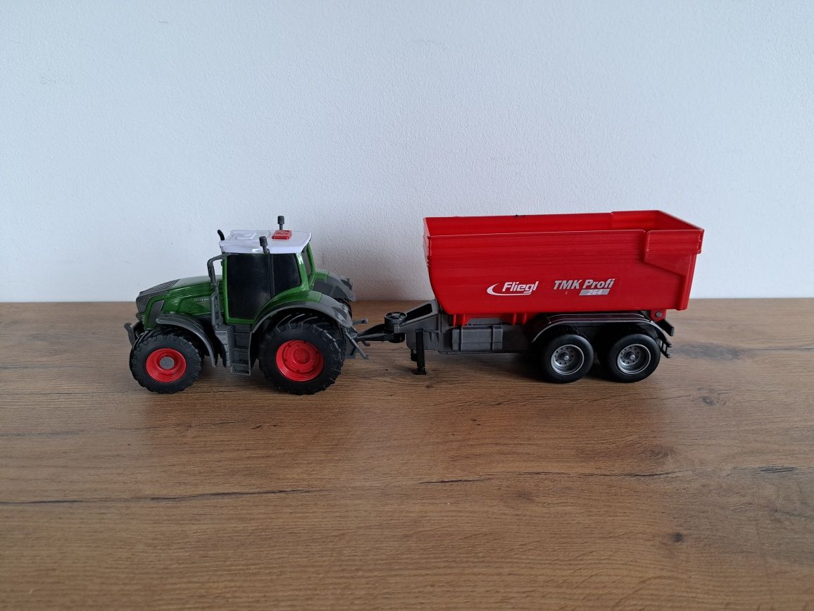 Traktor Fendt z przyczepą Fliegl,  zabawka Dickie