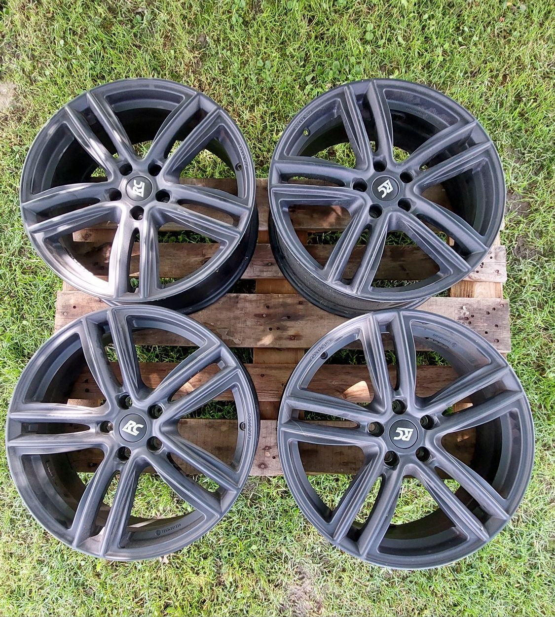Felgi Brock 19" RC Design 5 x 112 Czarny Mat  KBA 51562
