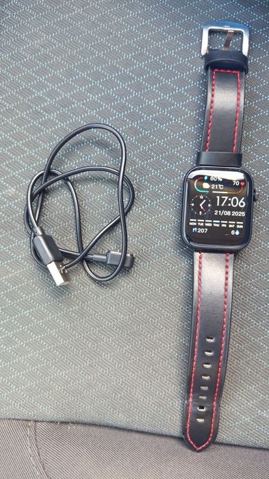 Smartwatch używany. Menu w języku polskim.