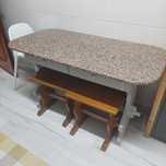 Mesa de pedra e Madeira