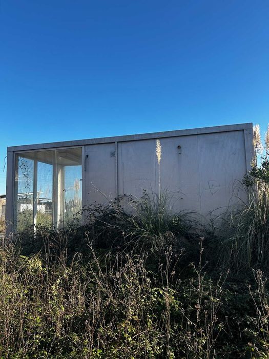 Contentor Stand Usado