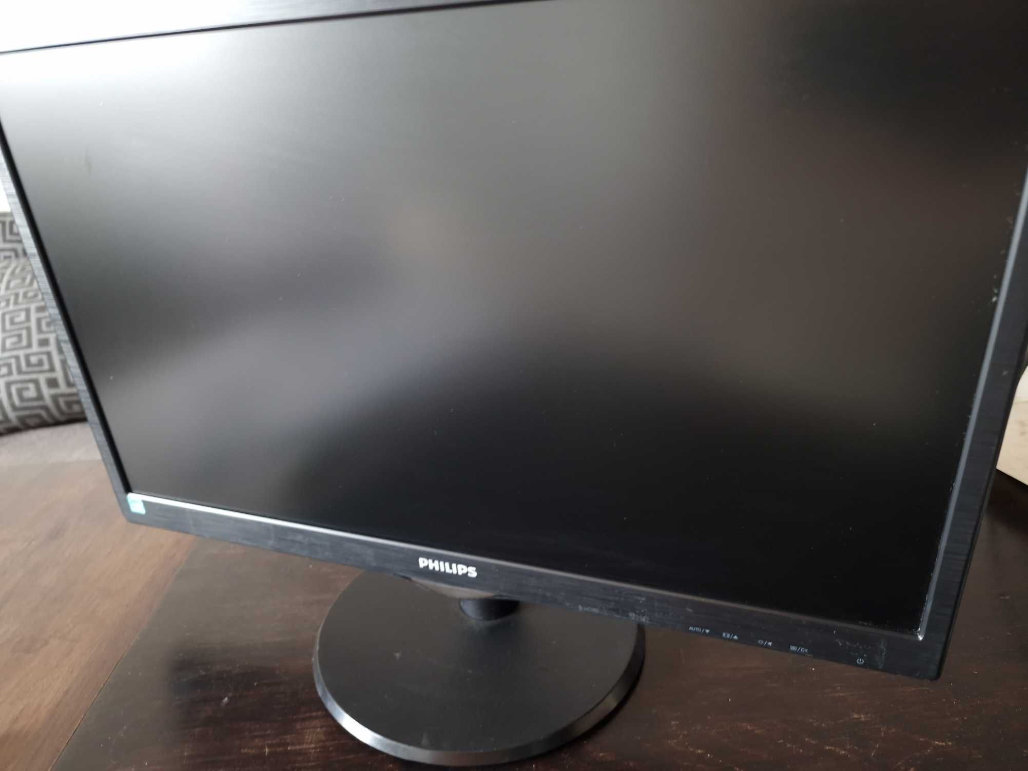 Монітор 21.5" Philips V-line 223V5LSB в робочому стані.