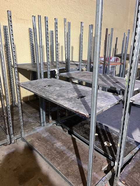 Carrinhos para Transporte de Flores – 3 Prateleiras