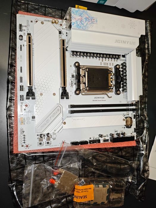 AM5 B650M Snow Dream| AMD Ryzen 5 7500f|DDR5 32gb(2x16)|кулер комплект