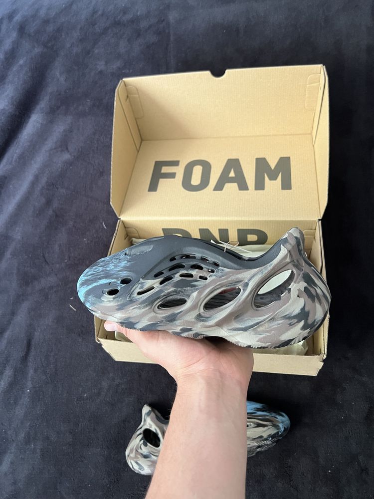 Yeezy Foam Runner Mx Cinder r.38