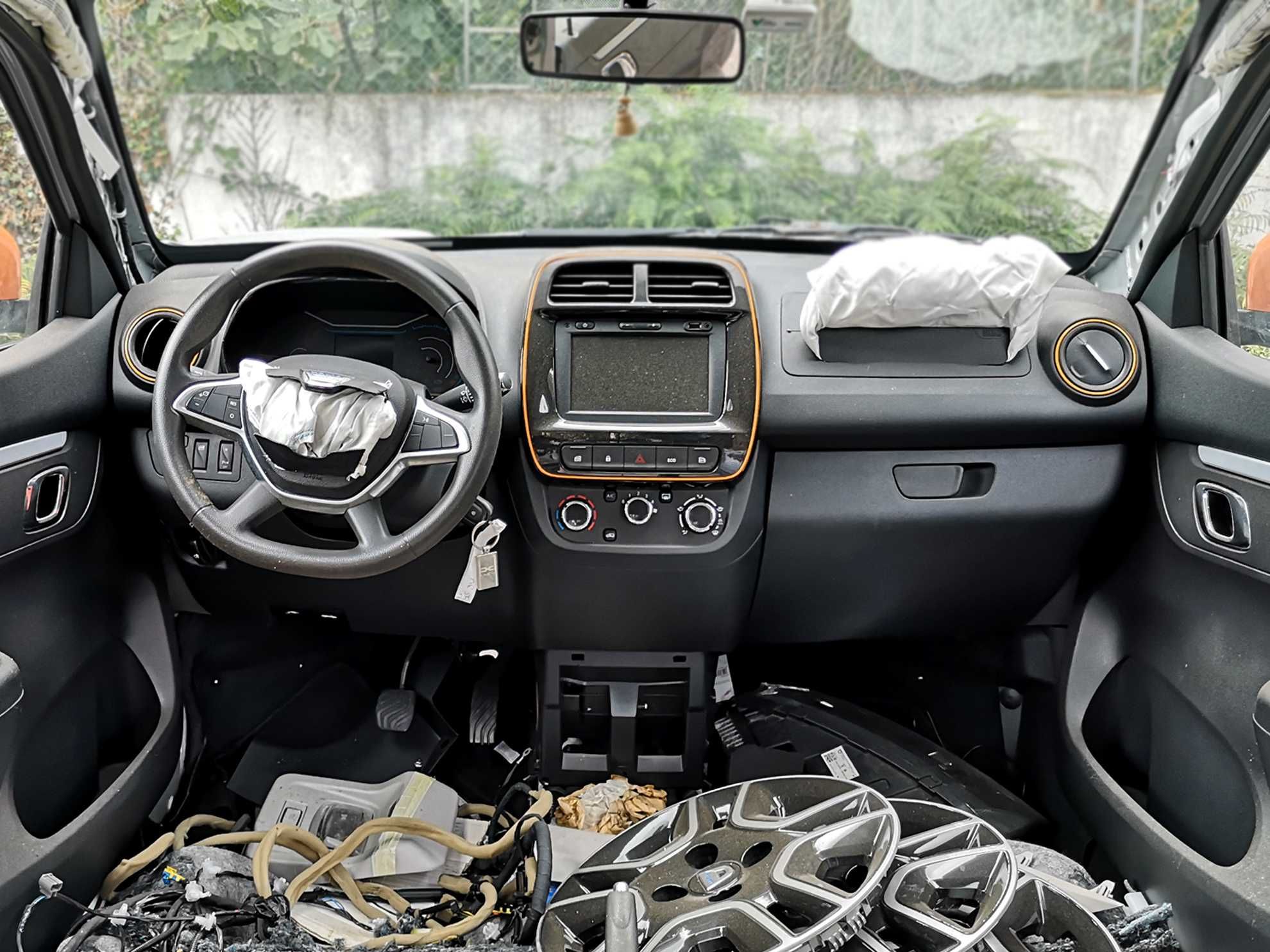 Dacia Spring Electric - para peças