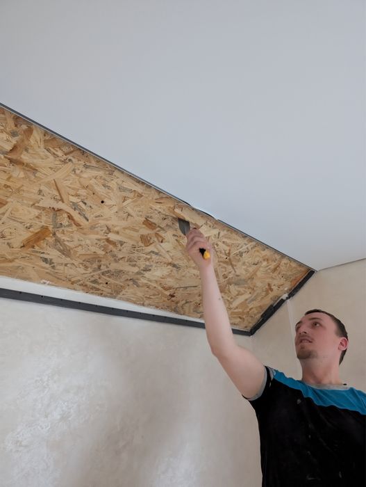 Монтаж натяжних стель, декоративна підсвітка, приховані карнизи