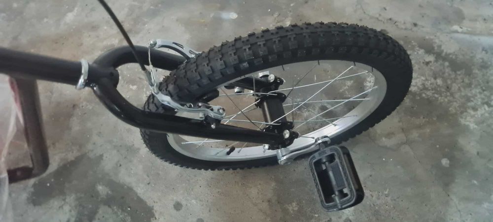 Trike a pedais - NOVO