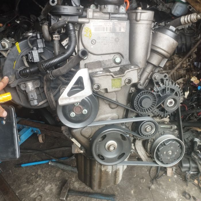 Volkswagen Golf V Touran passat skoda audi kompletny silnik 1.6 BLF