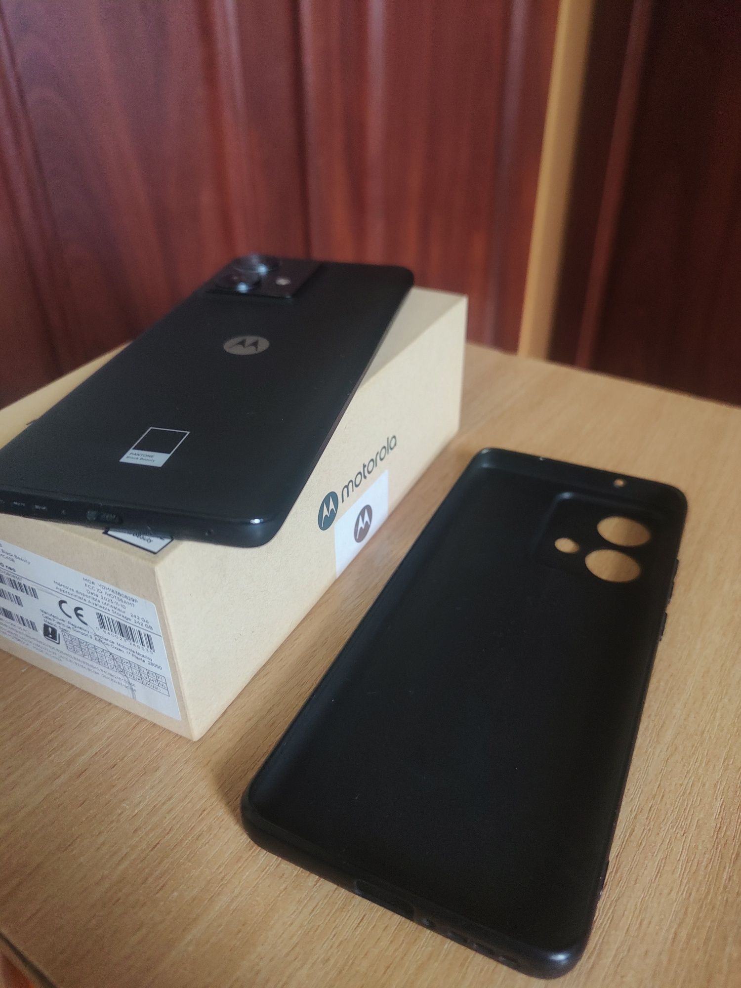Телефон Motorola Edge 40 Neo