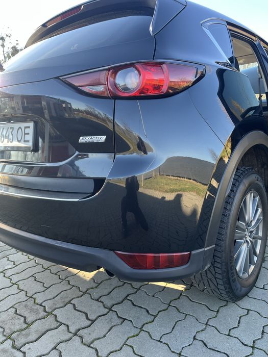 Автомобіль Мазда сх-5