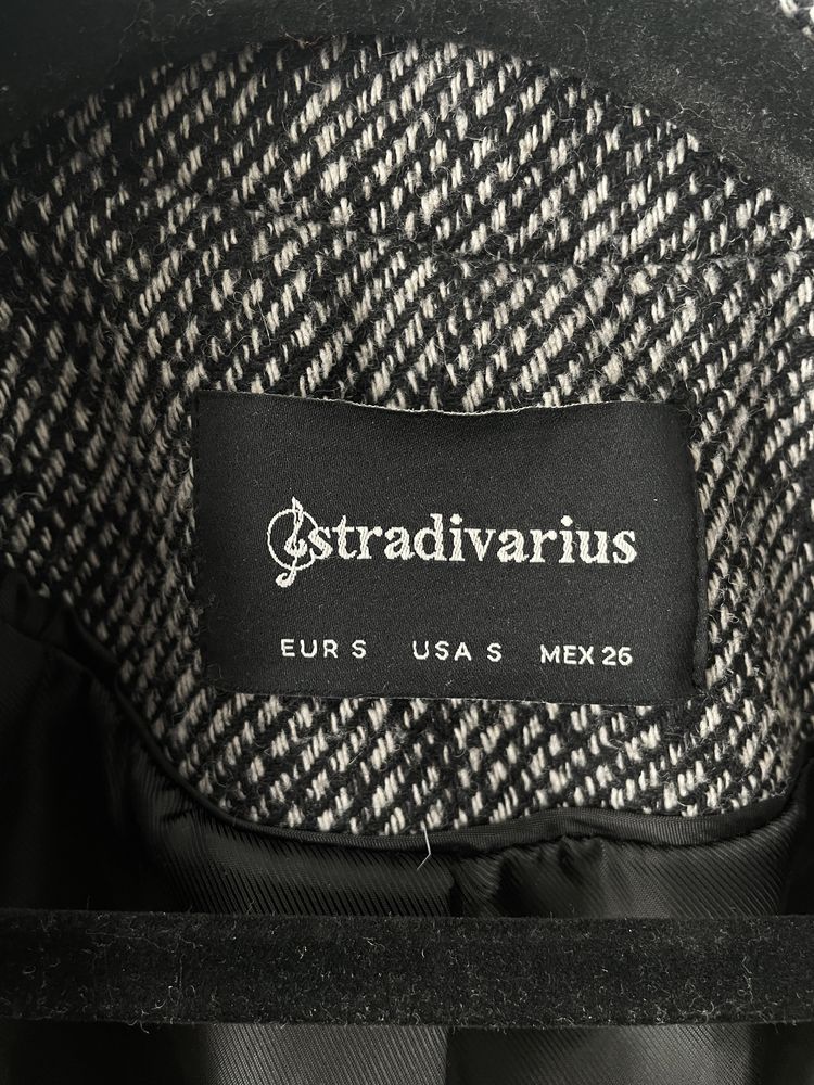 Пальто Stradivarius  s