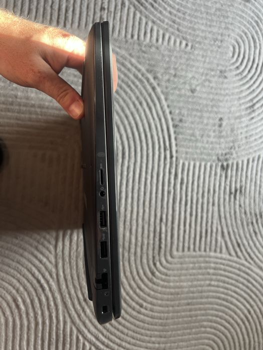 Dell Latitude 3530 jak nowy na gwarancji