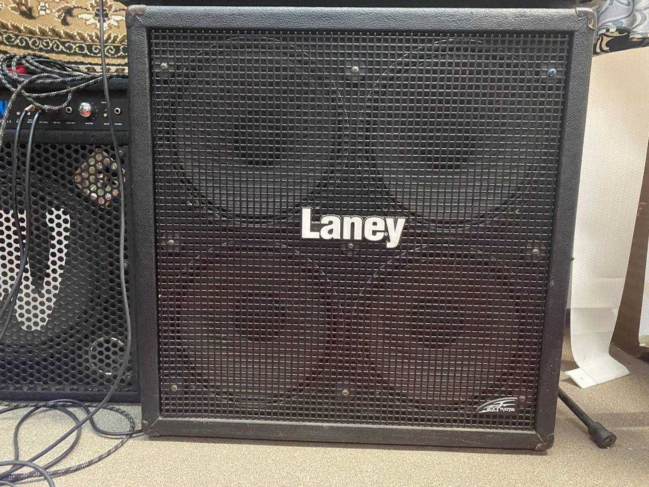 Продам гітарний кабінет Laney LX412S
