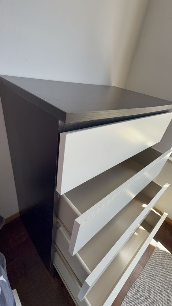Cómoda 4 Gavetas Malm