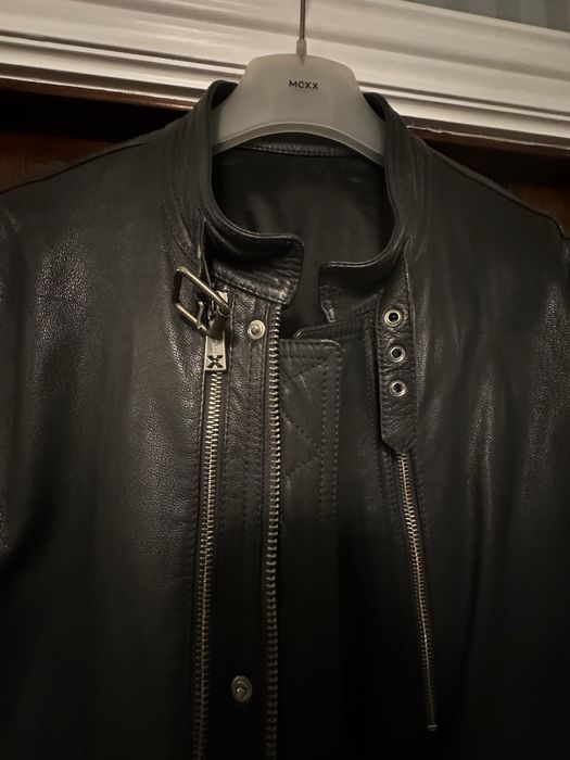 Куртка фірмова шкіряна