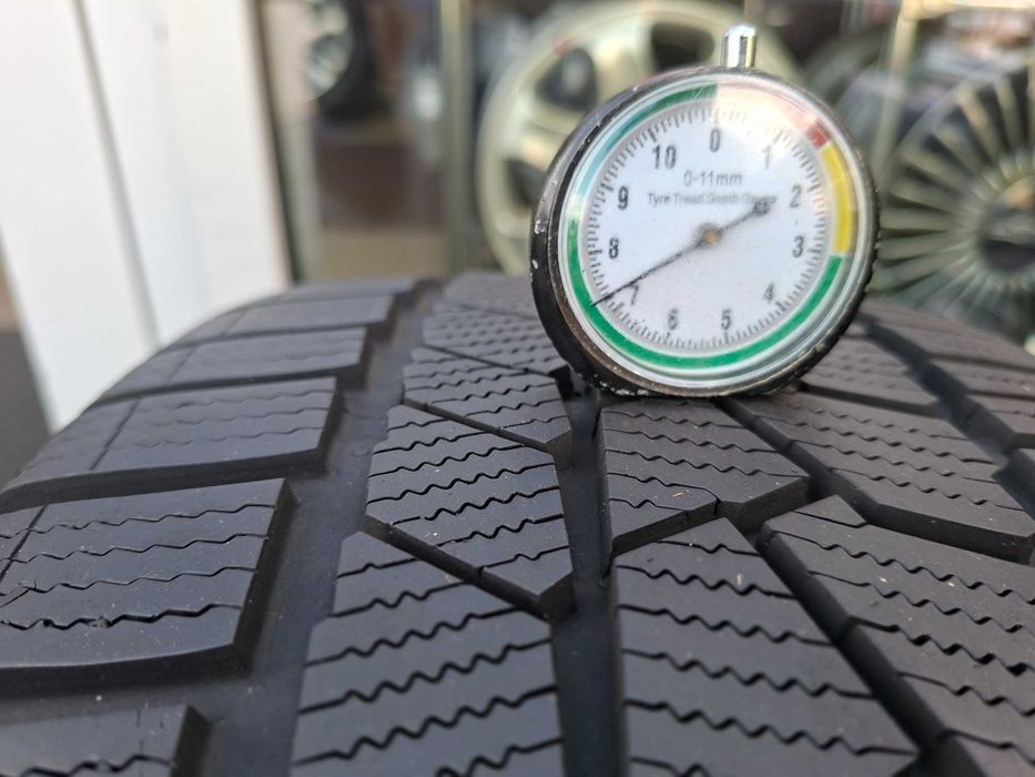 225/40R19 93V Continental Winter Contact TS860S kpl zima KZ107