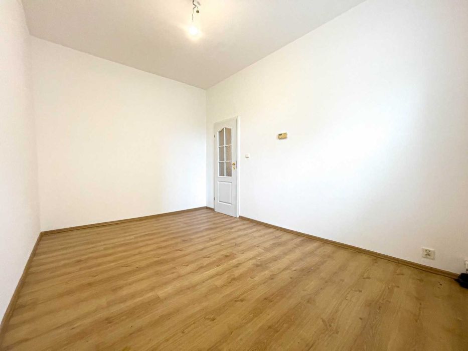 Loft przy Reymonta - klimatyczne mieszkanie w kamienicy na Górnym