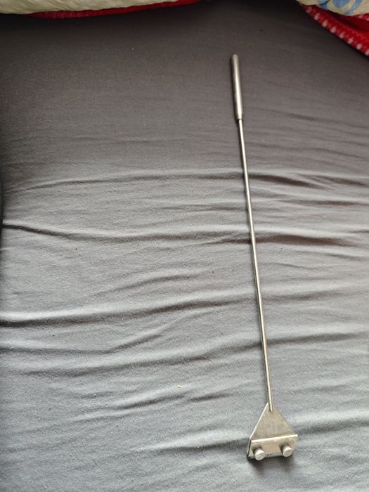 Czyścik do szyb metalowy