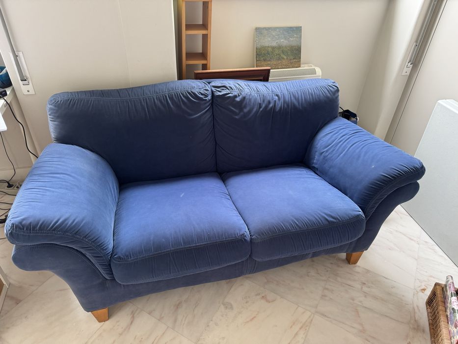 Sofá Divani&Divani Veludo Azul