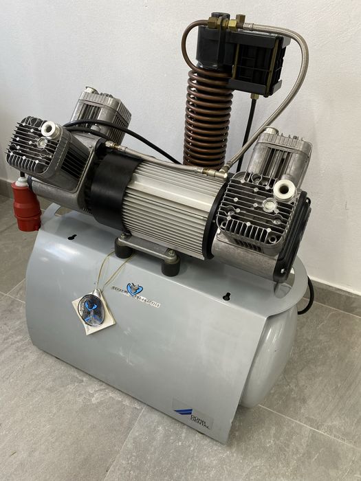 Компресор  DURR DENTAL Quattro , обʼєм 50л