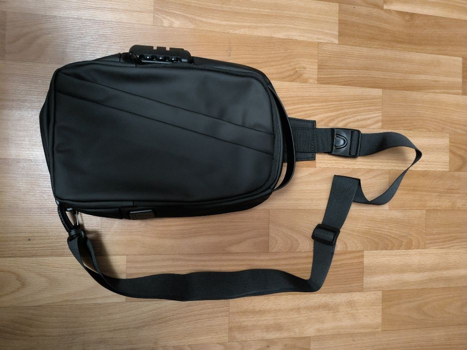 Сумка мужская с USB и кодовым замком Waterproof