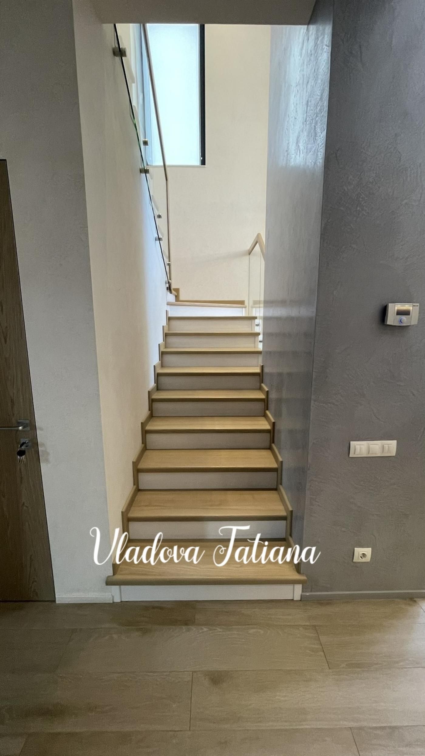 Аренда СОВРЕМЕННОГО ДОМА в Совиньоне, 180м², 4 сот
