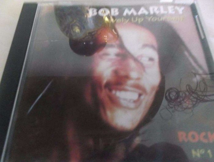 CDs de Bob Marley preço/unidade