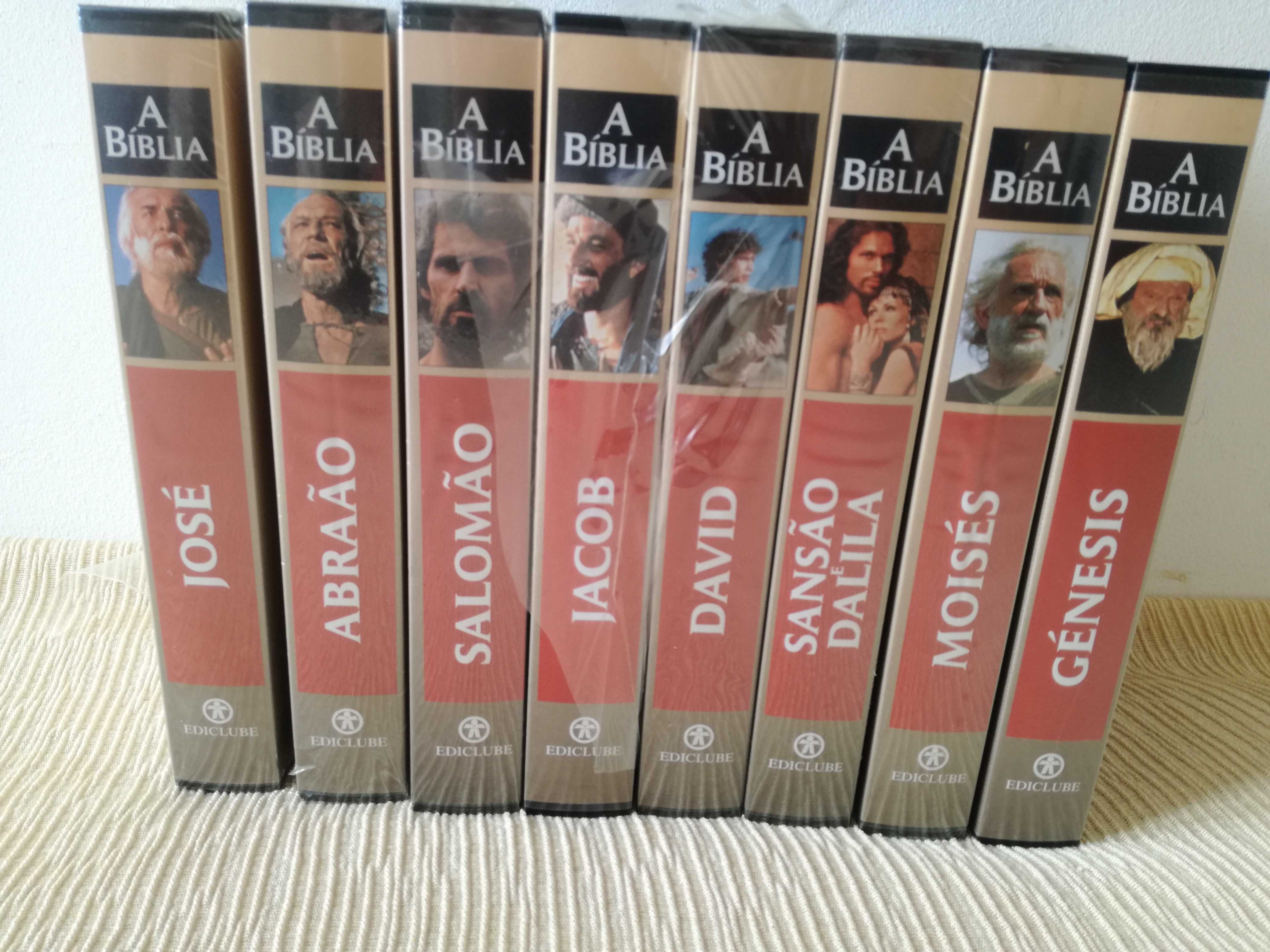 8 Cassetes VHS A Bíblia da Ediclube.
Seis delas estão ainda seladas.