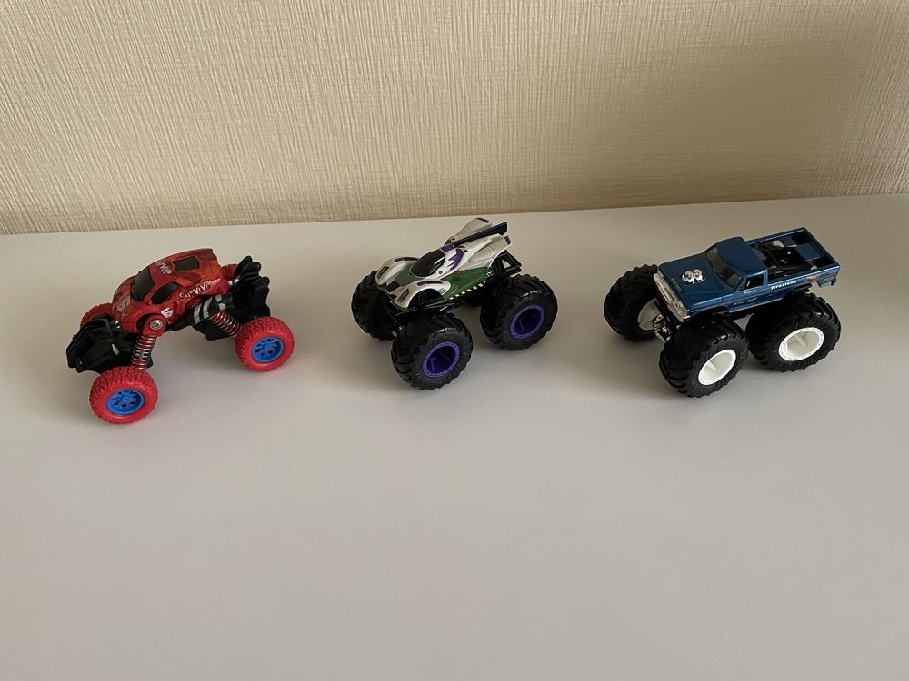 Монстр траки хот вілс Hot wheels