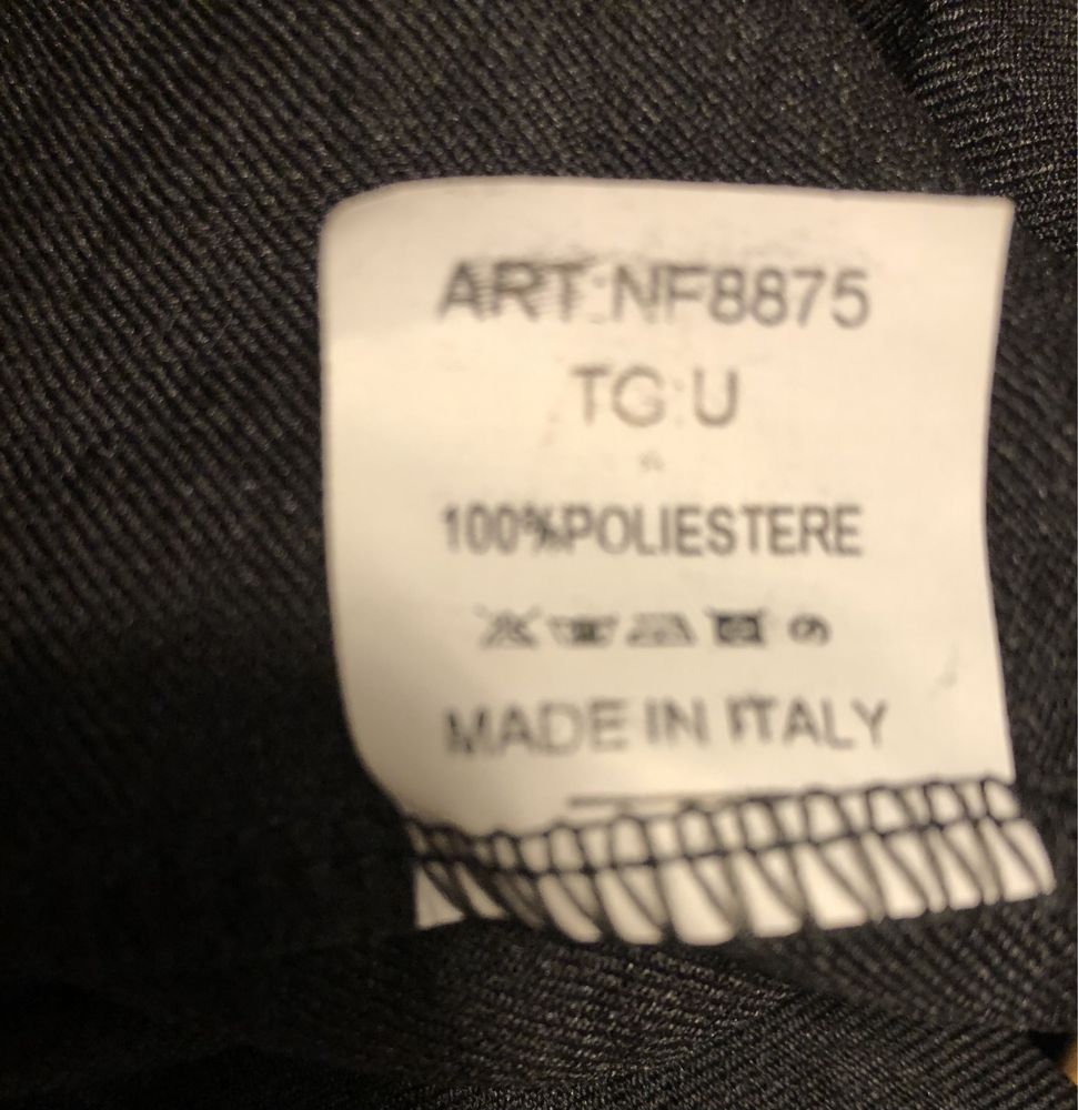 Camisa nova , com nó a frente curta