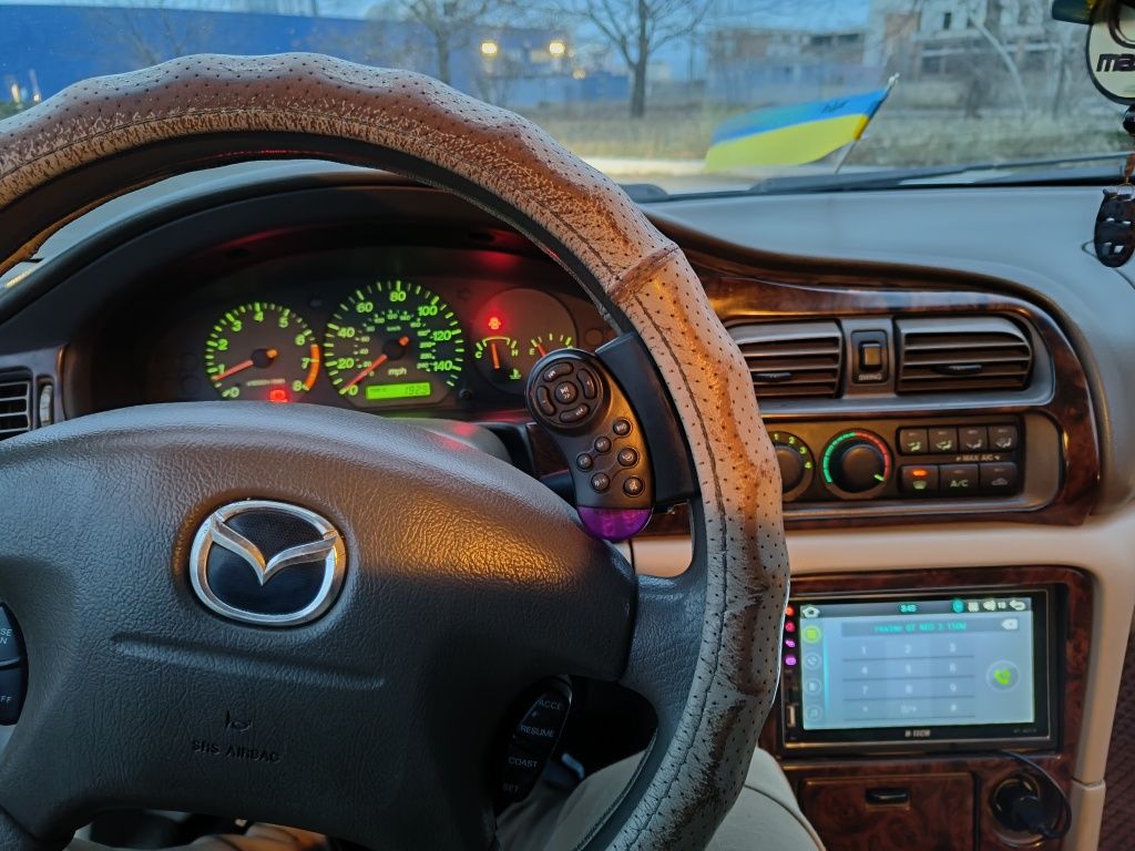 Mazda 626 2000 рік