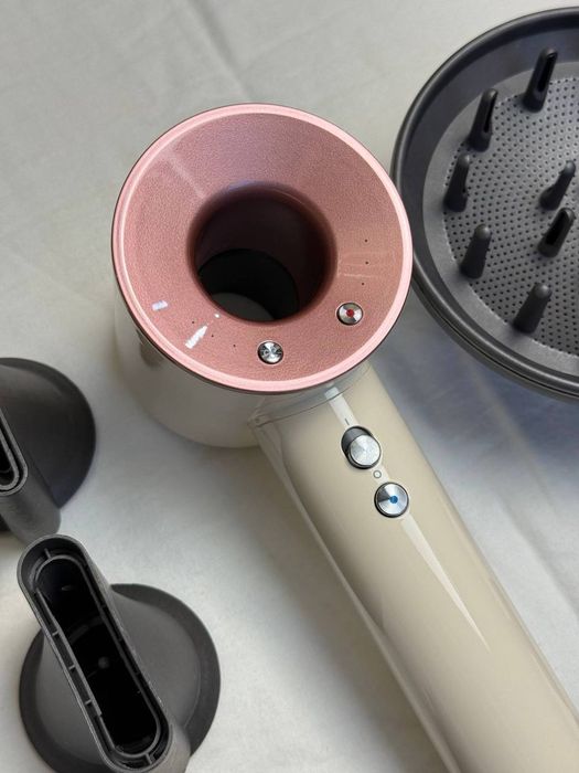 Фен нового покоління з 5 насадками!